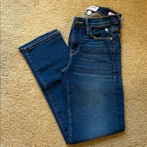 FRAME Le Nouveau Straight Jean